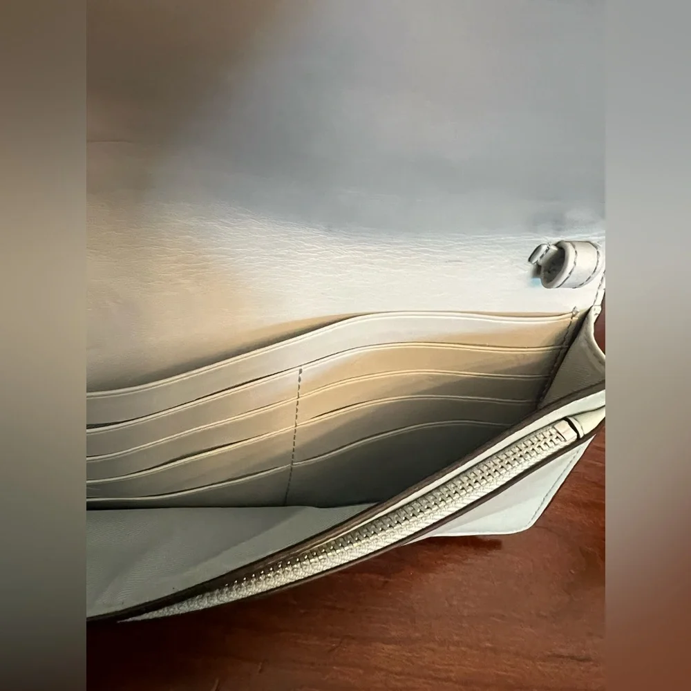 Sold - Picture 6 of 6